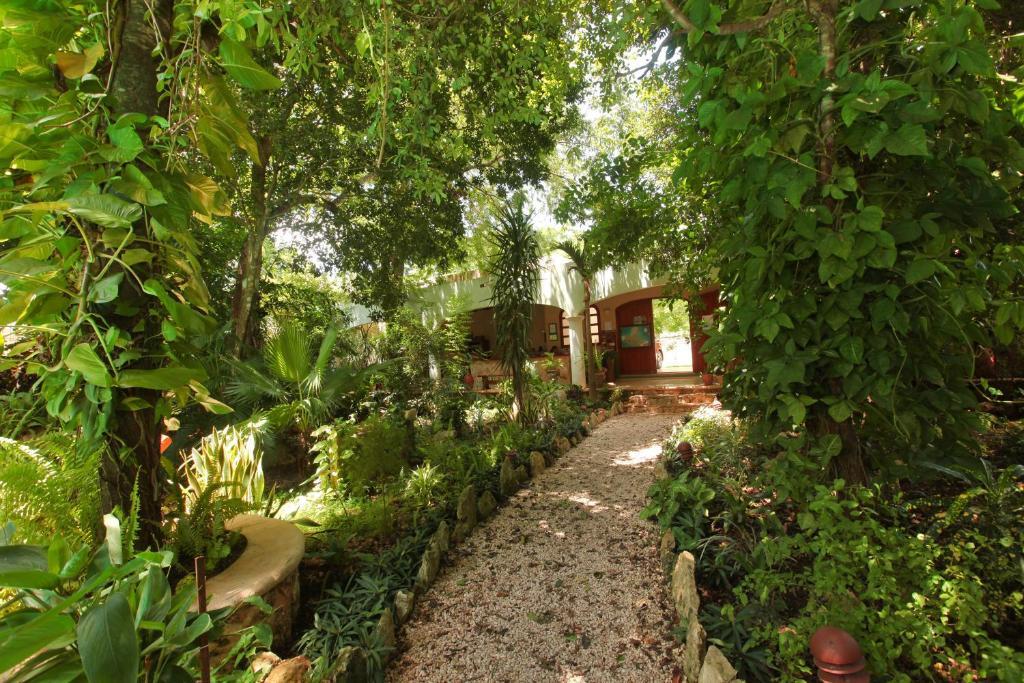 Casa Quetzal Hotel Valladolid  Exterior photo